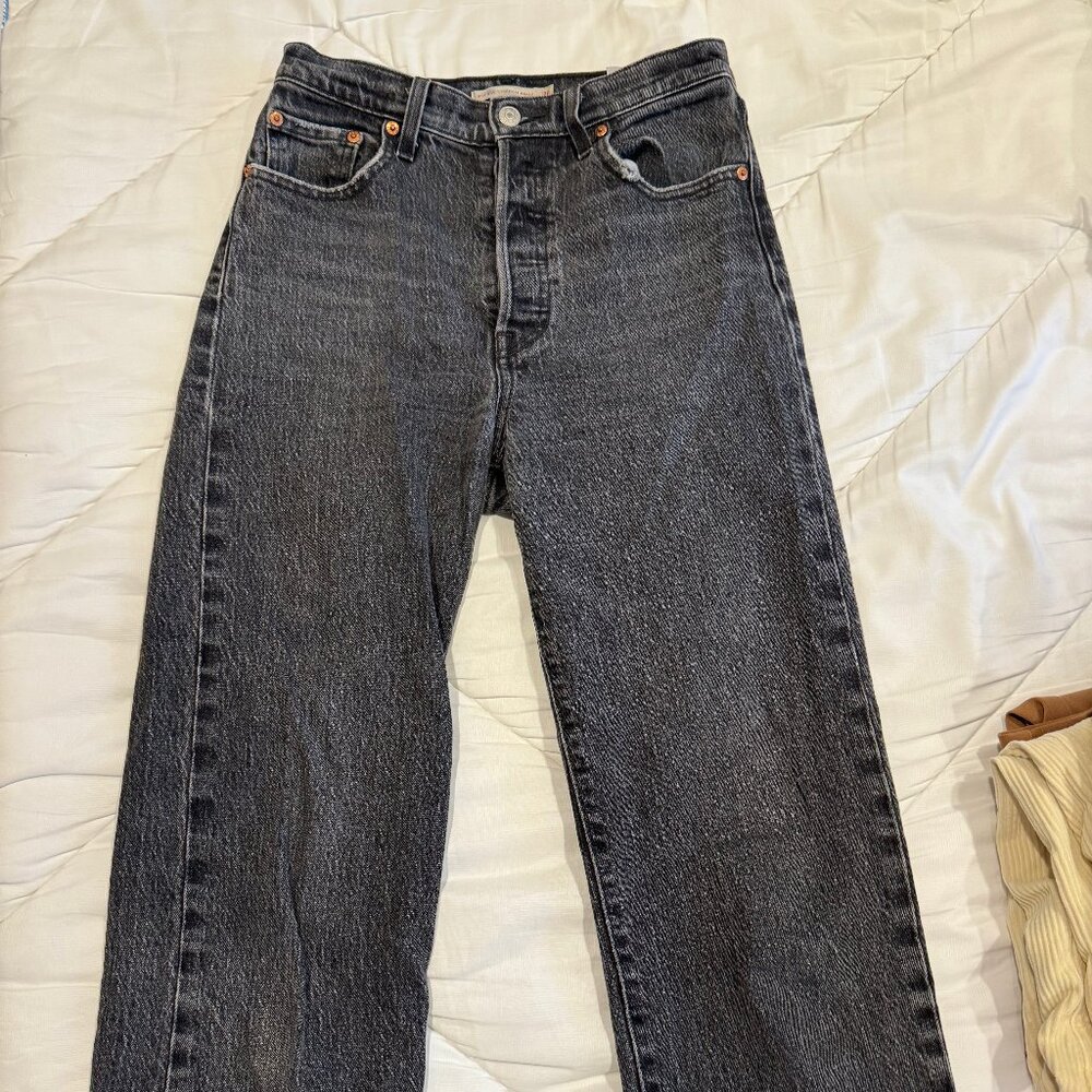 Levi’s Ribcage Straight Ankle Jean
